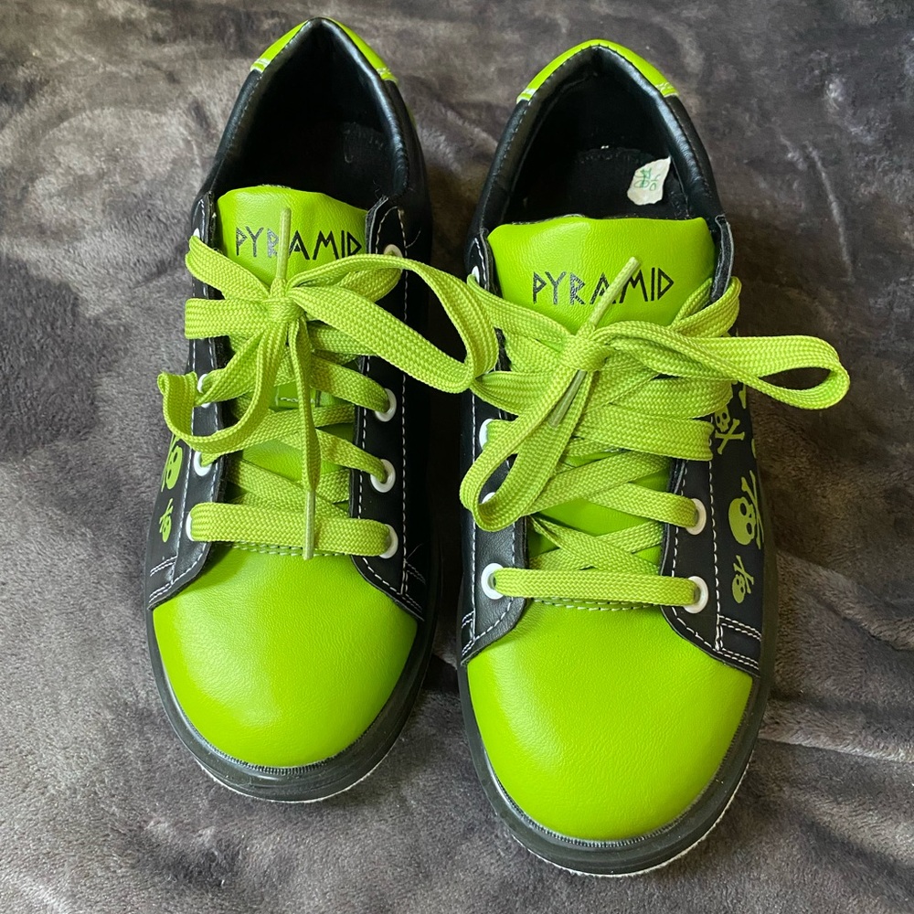Pyramid bowling shoes youth 5 big kid